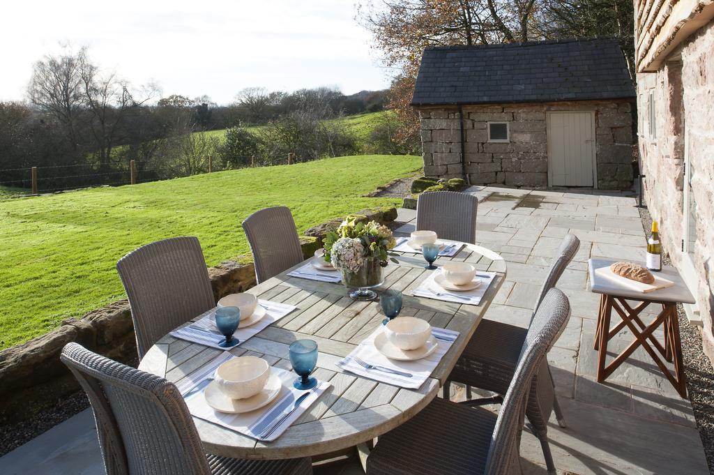 Pheasants Nye Villa Higher Burwardsley Exterior photo